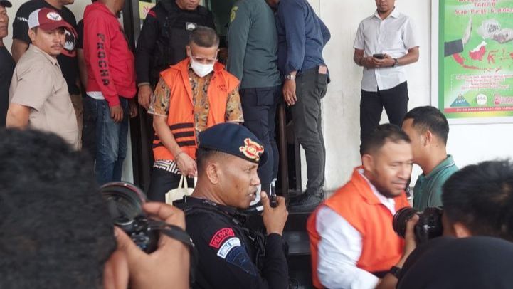 Mantan Gubernur Maluku Utara Abdul Gani Kasuba Mulai Diadili, Didakwa Terima Gratifikasi Rp100 M