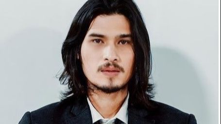 Jarang Tersorot, Intip Potret Rumah Penyanyi Virzha di Dalamnya Ada Studio Pribadi