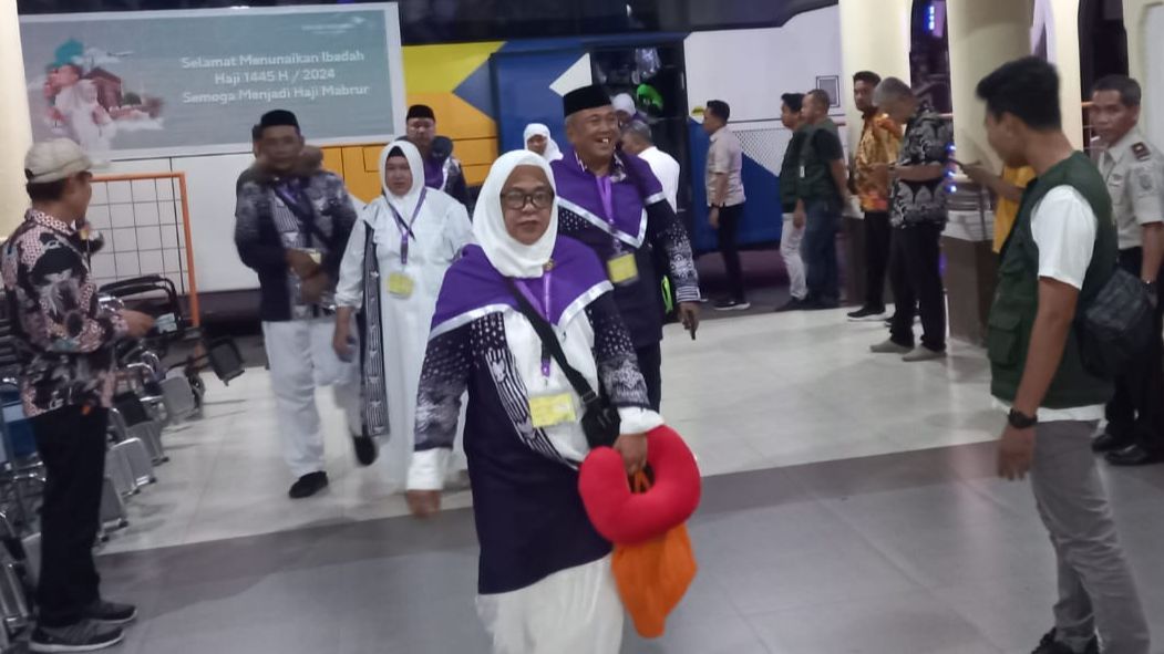 Kesaksian Jemaah Haji saat Pesawat Garuda Bermasalah dan Harus Kembali ke Bandara Sultan Hasanuddin