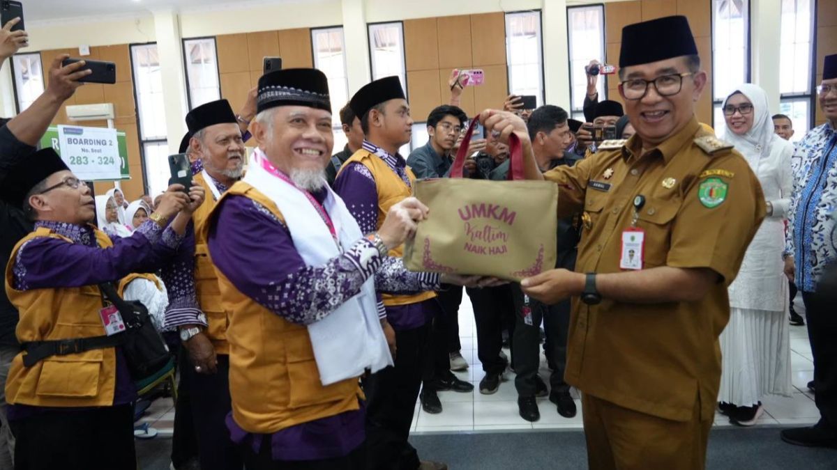 Lepas Keberangkatan Kloter Pertama Haji, Ini Pesan Pj Gubernur Kaltim