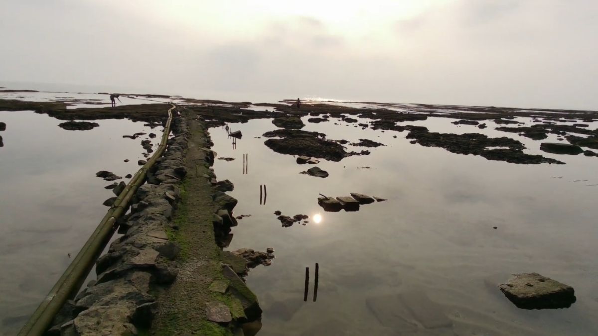 Sisi Lain Pantai Anyer Serang, Ada Vila Terbengkalai di Pinggir Laut dengan Pemandangan Indah