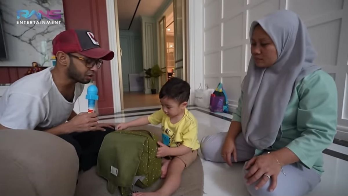 Bongkar Isi Tas Sekolah Rayyanza, Sus Rini 'Ini Spidermannya Gizi Buruk, Tuh Kasihan'