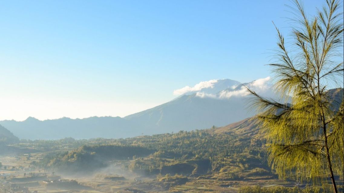 Gunung Slamet Status Waspada, Tak Boleh Ada Aktivitas Dalam Radiius 3 Km