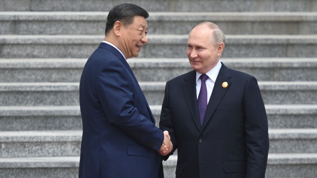 FOTO: Makin Mesra, Putin-Xi Jinping Janjikan 'Era Baru' dan Kompak Kutuk Amerika Serikat