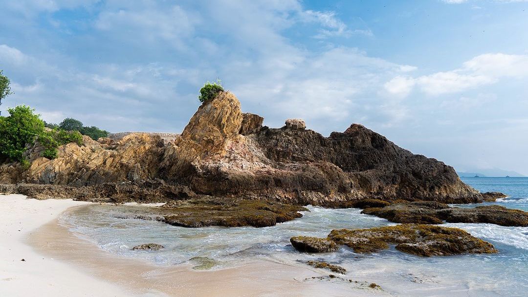 Pesona Pantai Marina di Lampung Selatan, Cocok Jadi Tempat Habiskan Waktu di Akhir Pekan