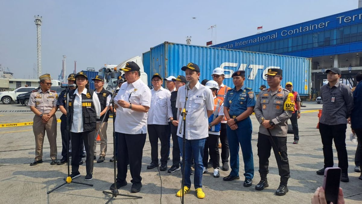 Penjelasan Sri Mulyani soal Pelepasan Hampir 30.000 Kontainer Tertahan di Pelabuhan Tanjung Priok dan Tanjung Perak