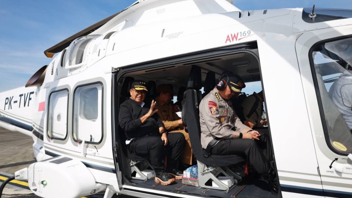 Pj Gubernur Kaltim Kunjungi Korban Banjir Mahulu, Siapkan Pangan dan Listrik