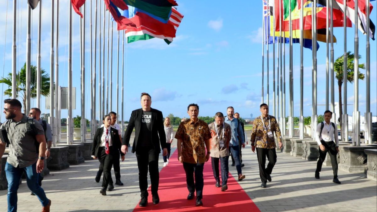 Jokowi dan Elon Musk Luncurkan Internet Starlink Hari Ini