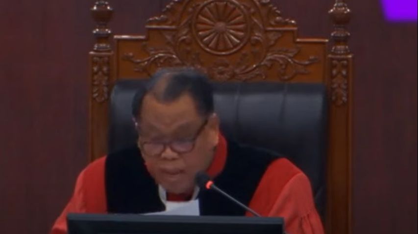 VIDEO: Hakim MK Marah KPU Absen di Sidang Pileg 