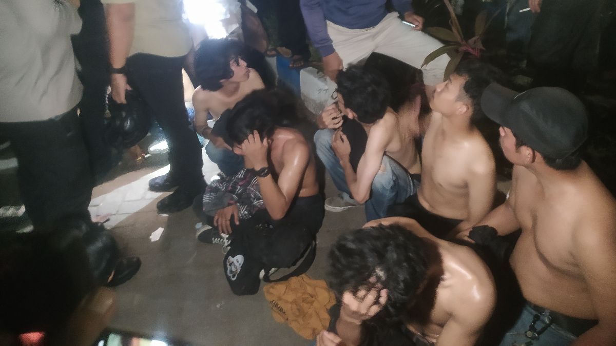 Puluhan Mahasiswa dan Sajam Diamankan Usai Demo Hardiknas di Makassar, Semua Bakal Dites Urine