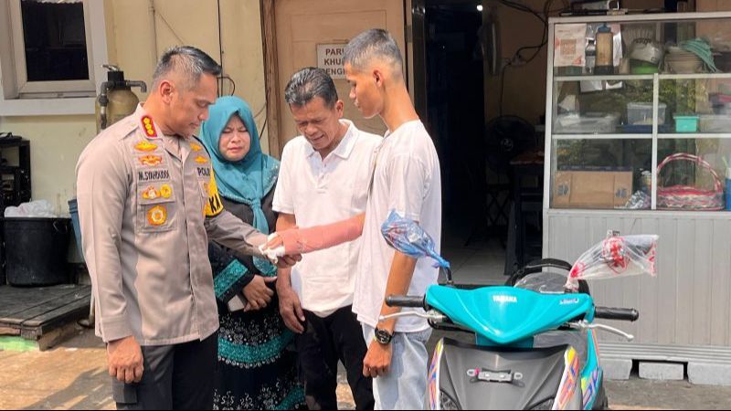 Casis Bintara Polri yang Dibegal Dapat Hadiah Motor dari Polisi