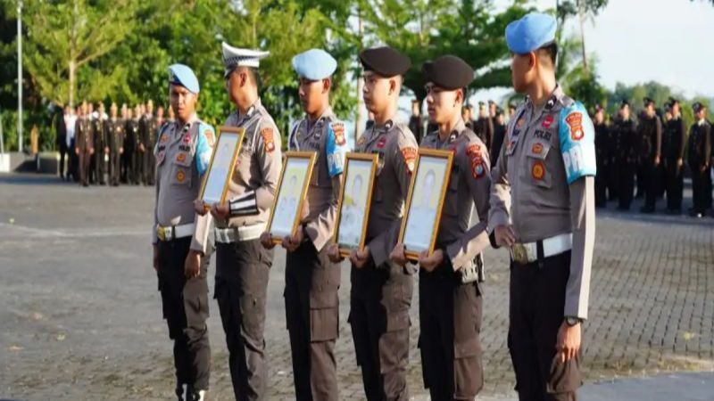 12 Polisi Sulbar Dipecat, Terlibat Kasus Narkoba hingga Penipuan Casis Bintara Polri