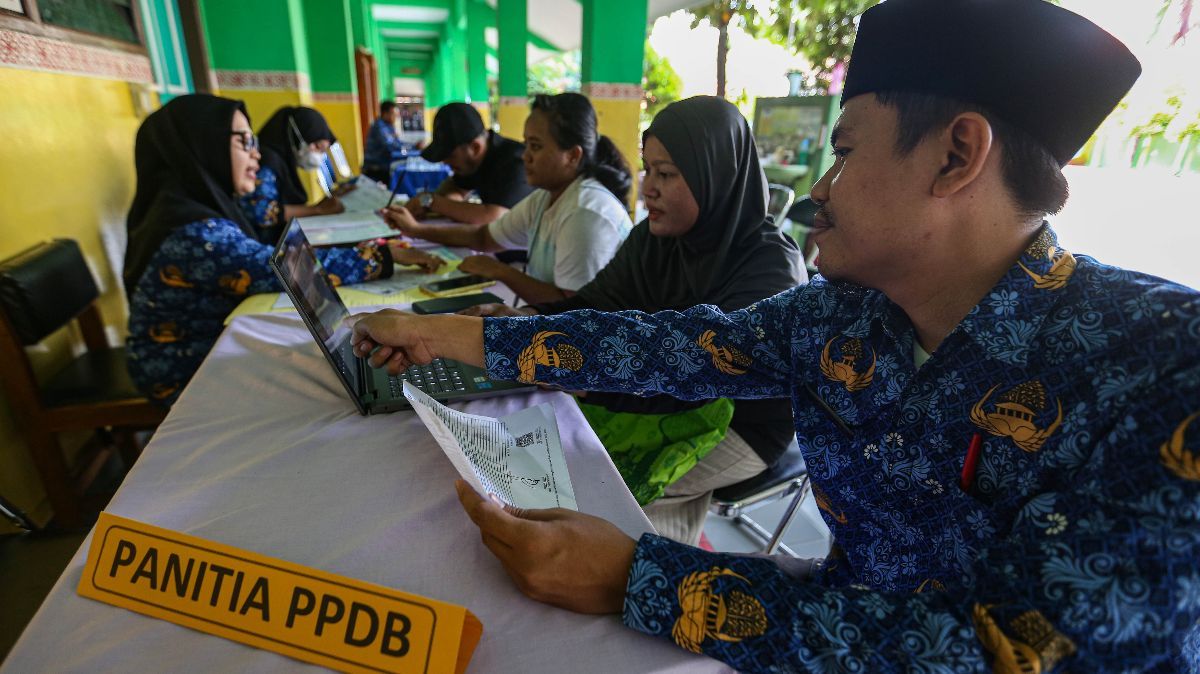 FOTO: Pendaftaran Penerimaan Peserta Didik Baru Jakarta Jenjang SD Sudah Dibuka