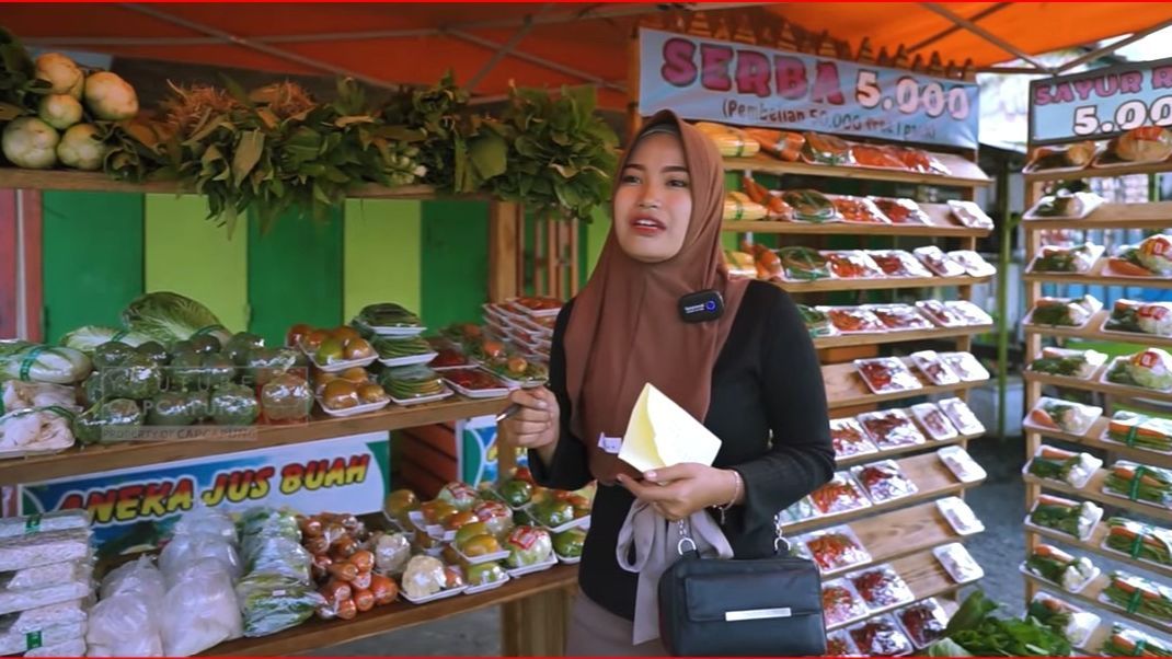 Wanita Ini Jual Sayur Serba Rp5.000 di CFD Karanganyar, Hasilkan Omzet Rp2 Juta dalam Waktu Tiga Jam