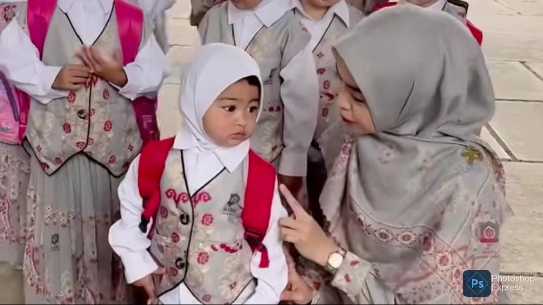 Potret Moana Anak Ria Ricis Sudah Sekolah di Usia Belum Genap 2 Tahun, Masuk PAUD Milik Ibu Sendiri