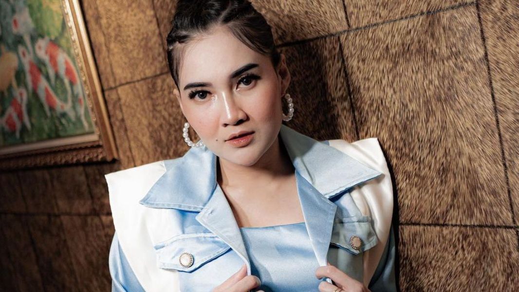 Profil dan Fakta Nella Kharisma, Penyanyi Dangdut Cantik Asal Kediri yang Meraih Popularitas Lewat Lagu Jaran Goyang