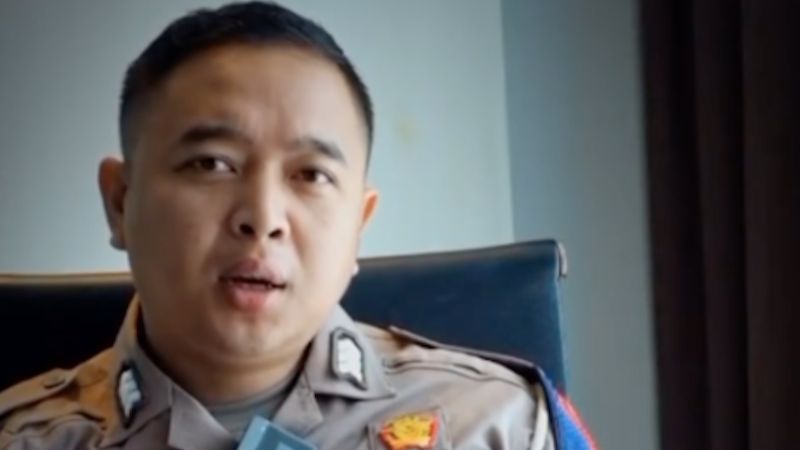 Benarkah Lampu Hazard Dinyalakan saat Melintasi Perempatan Jalan? Ini Jawaban Lengkap Polisi