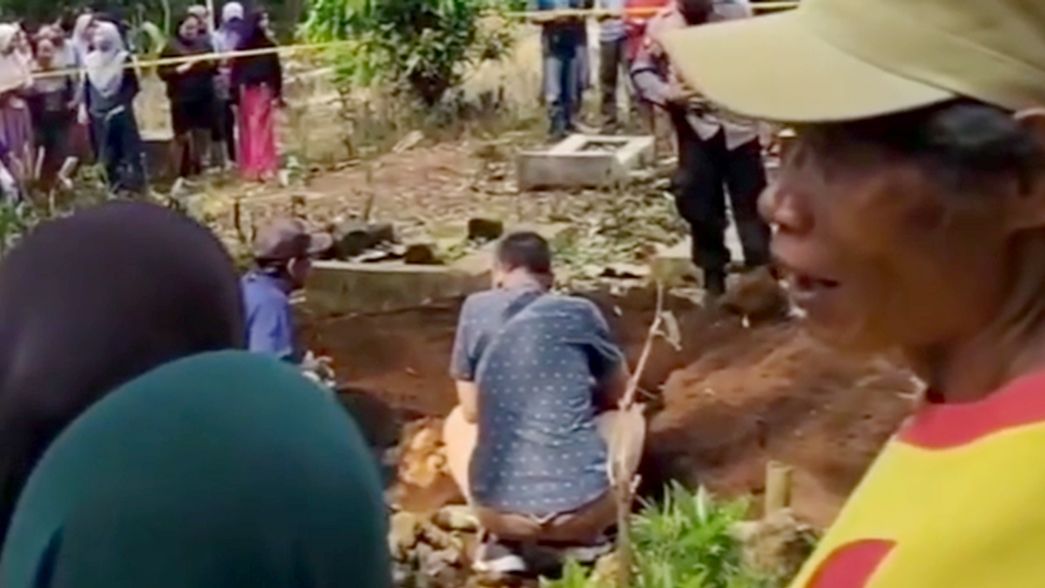 Makam Mahasiswi Baru Meninggal Dibongkar, Polisi Buru Pelaku