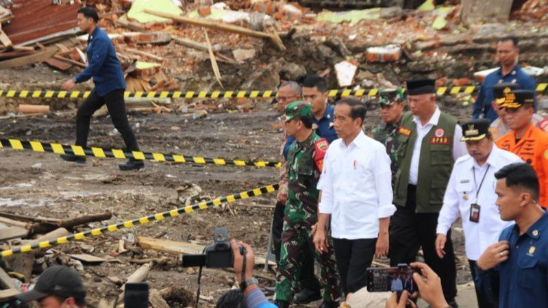 Presiden Jokowi Perintahkan Segera Temukan Korban Hilang Akibat Banjir Sumbar