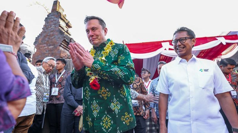 Luhut Bocorkan Isi Pembicaraan Jokowi dengan Elon Musk: Tawarkan Peluncuran Roket di Papau