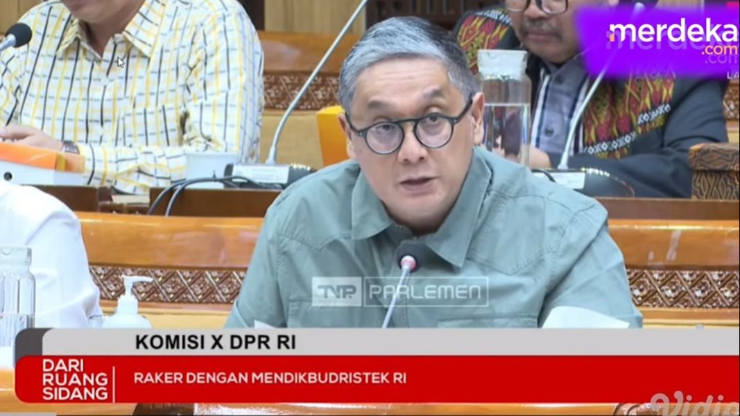 VIDEO: Politisi PDIP Keras Depan Nadiem 