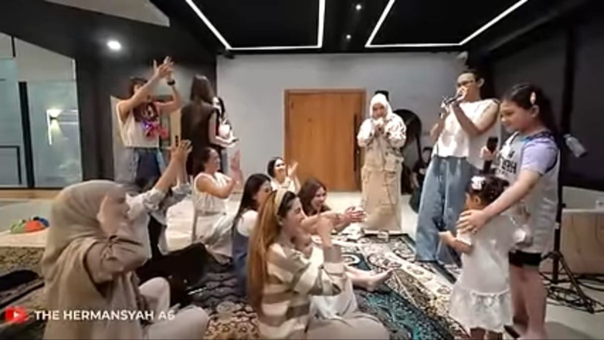 Potret Seru Genk Cendol Kumpul di Rumah Aurel Hermansyah, Arsy Buat Heboh saat Nyanyi 'Rungkad'