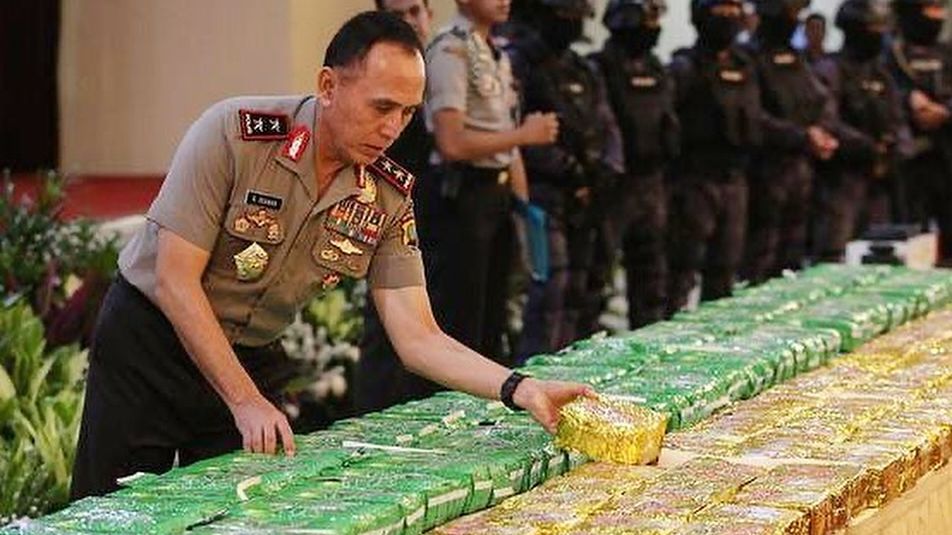 Jenderal Polisi Kenang saat Jabat Kapolda Metro, Ungkap Kasus Ini Posenya Depan 1 Ton Sabu