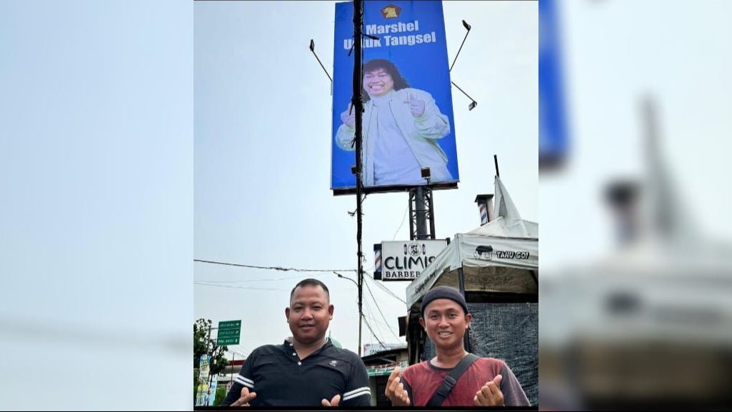 Potret Wajah Komika Marshel Widianto Terpampang di Baliho Raksasa, Maju Pilkada Tangsel?