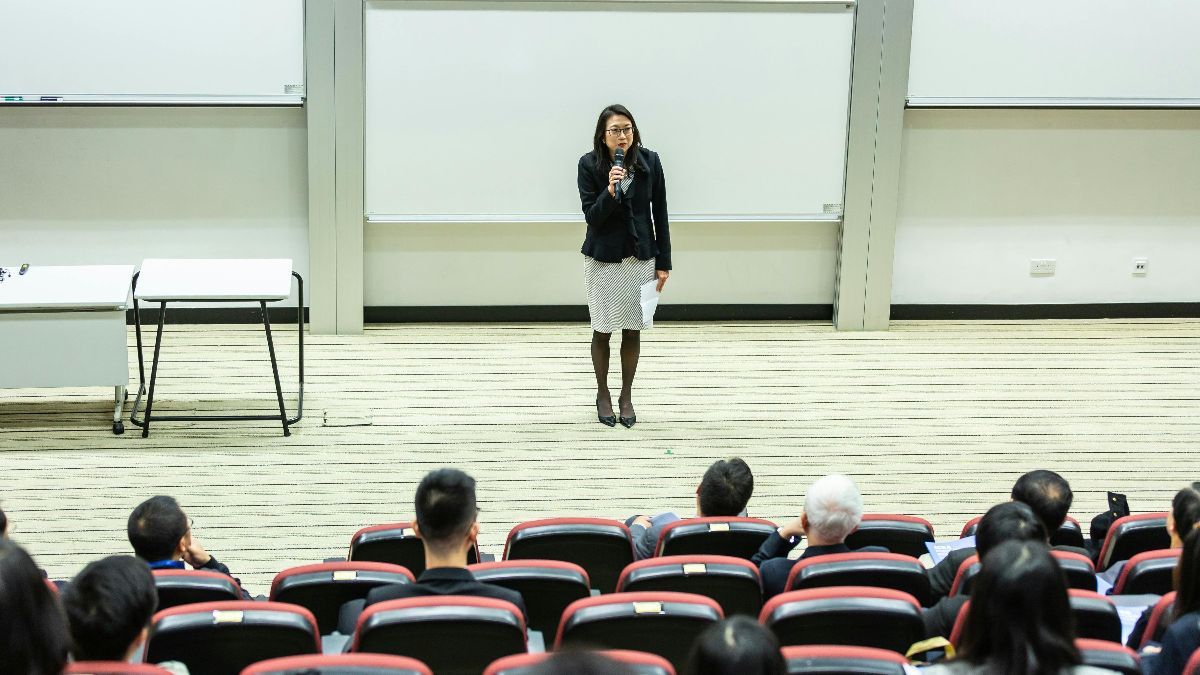 Teks MC Non Formal Lucu, Menghibur dan Cairkan Suasana