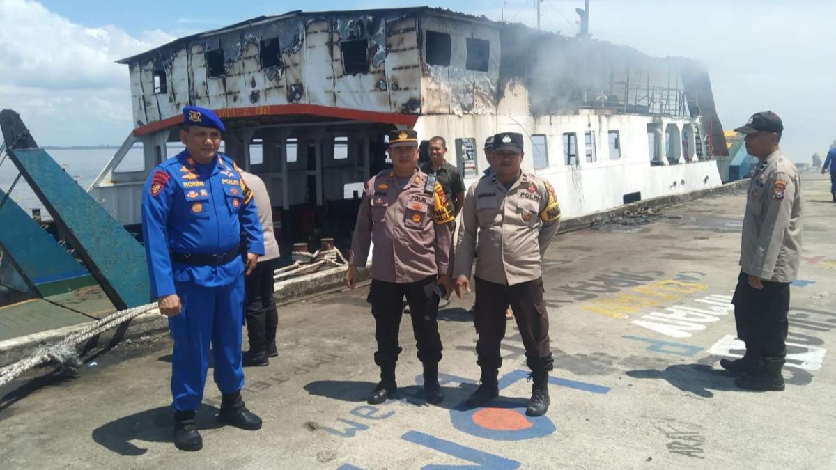 Kapal Roro Terbakar saat Perbaikan Pelabuhan BUMD Bengkalis, Begini Kronologinya