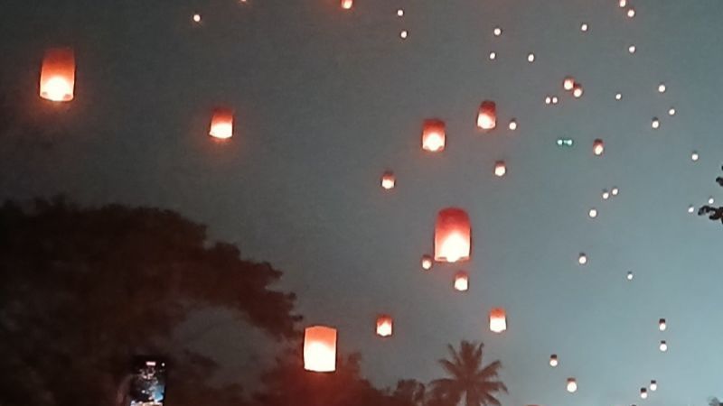 Lapion Tutup Rangkaian Waisak di Candi Borobudur