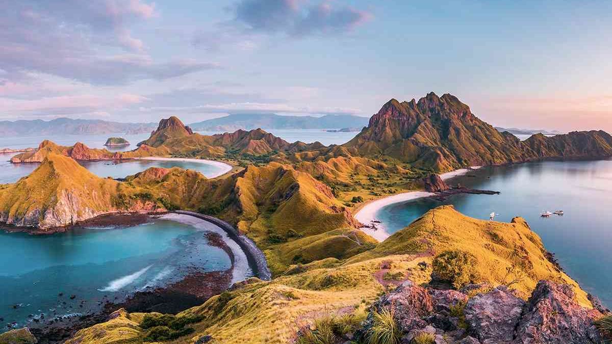 11 Wisata Labuan Bajo yang Penuh Pesona, Panoramanya Manjakan Mata