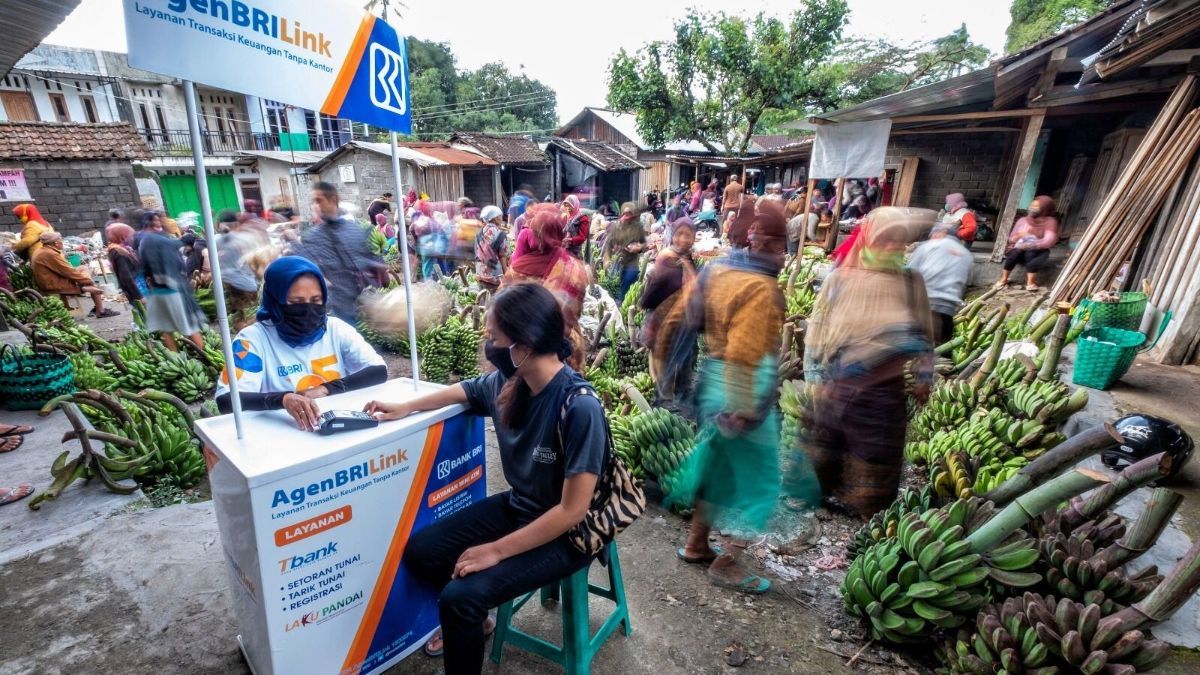 Kisah AgenBRILink Dekatkan Akses Perbankan Bantu Warga di Sumbawa Besar