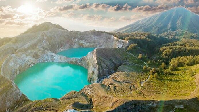 Air Danau Berubah Jadi Hitam, Status Gunung Kelimutu Naik ke Level Waspada