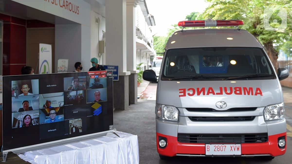 Terungkaplah Alasan Mengapa Tulisan Ambulance Dibuat Terbalik