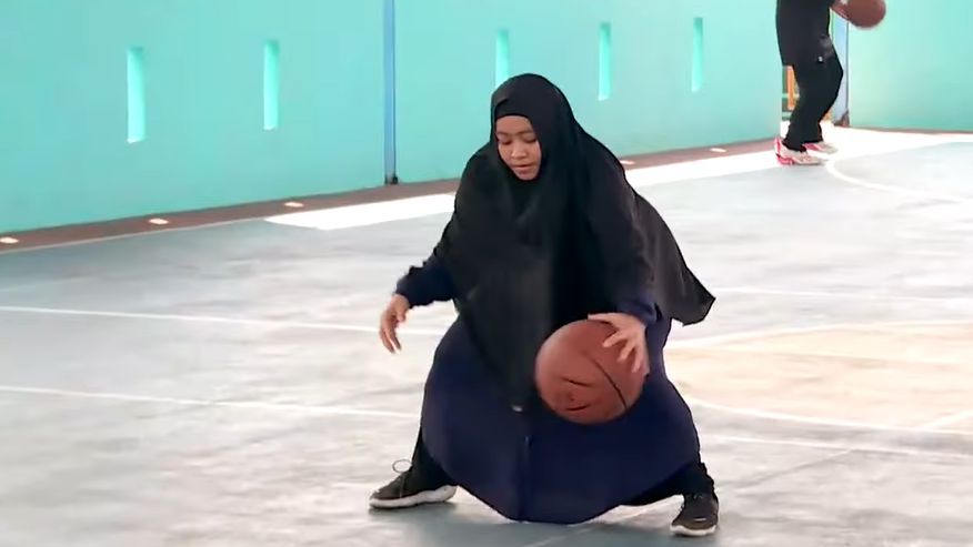 Kenalan dengan Komunitas Sofia Basketball Muslimah di Tangerang Selatan, Buktikan Perempuan Berhijab Bisa Tetap Aktif