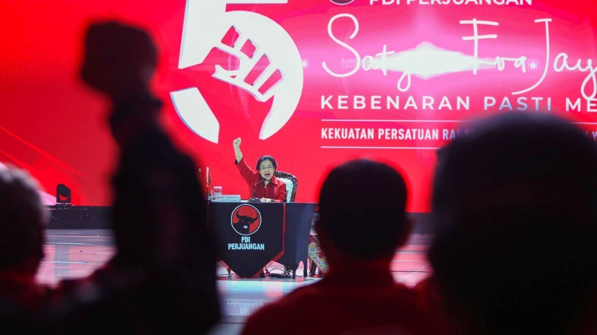 VIDEO: Megawati Mesem-Mesem Sampaikan Sikap Politik PDIP 