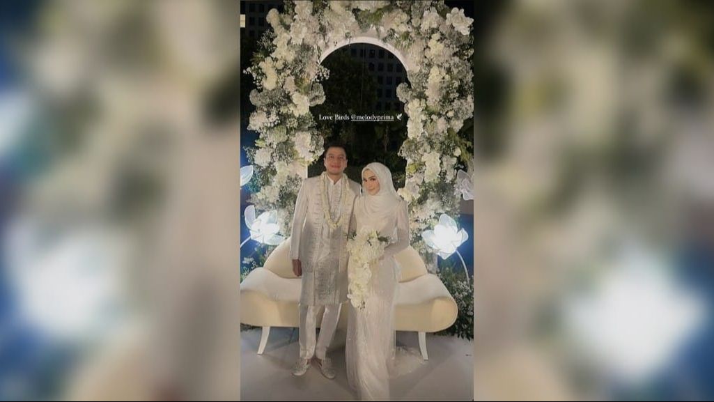 Potret Bahagia Melody Prima di Momen Pernikahan dengan Ilham Akbar, Digelar di Hotel Mewah