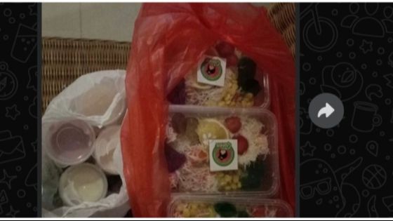 Tak Ada Drama Ambil Makanan Orang Lain, Sikap Saling Berbagi Anak-anak Kos Ini Viral Banjir Pujian