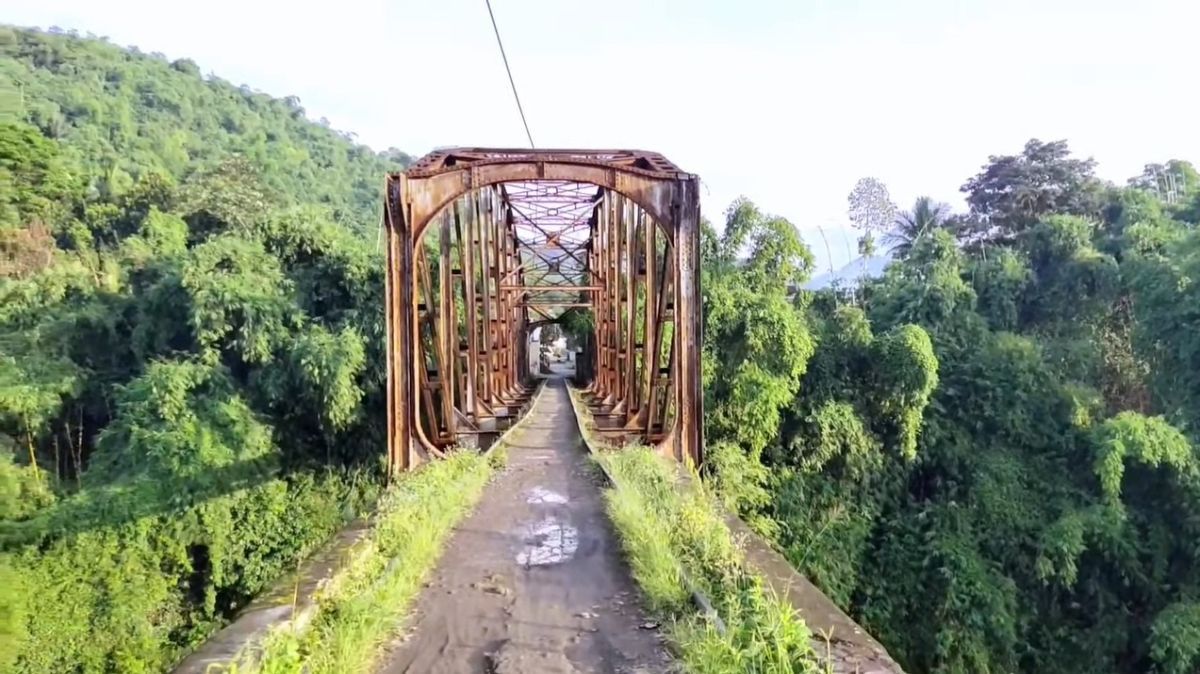 Potret Jembatan Kereta Api Rancagoong di Bandung, Pemandangannya Eksotis Tapi Bikin Merinding