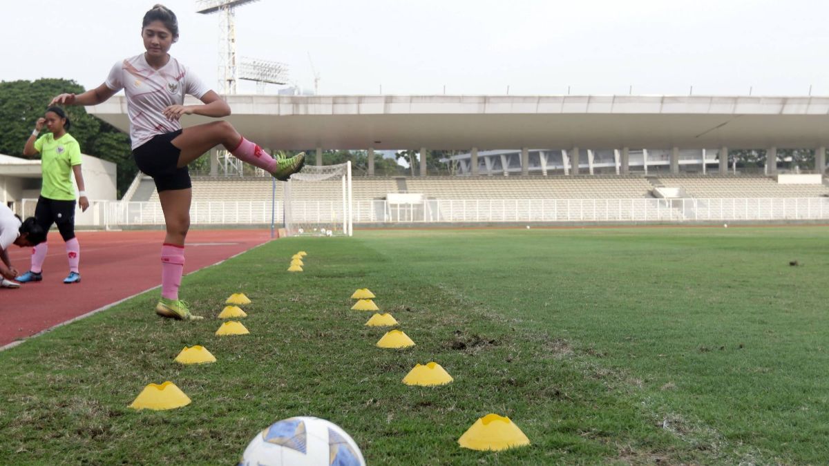 ⁠Aksi Sangar Claudia Scheunemann, Pemain Timnas Putri Berdarah Jerman Enggak Ada Takutnya di Lapangan