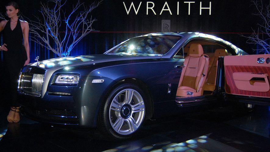 Servis Rolls-Royce Phantom membuat terkejut dengan biaya sebesar Rp1,2 miliar.