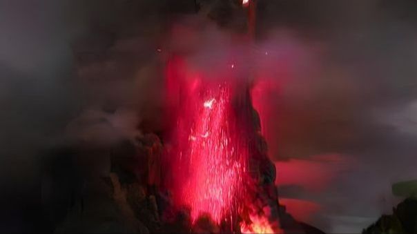 Arahan Jokowi Terkait Penanganan Erupsi Gunung Ruang