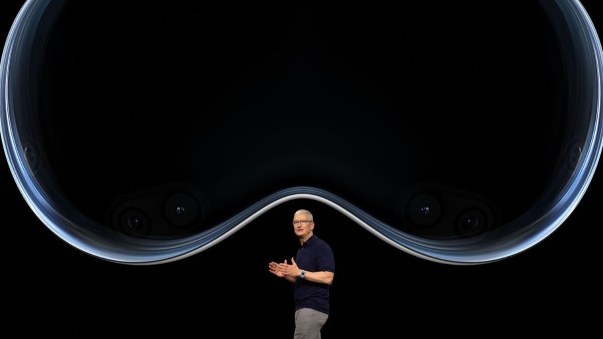 Bos Apple: Ada Emosional yang Terbentuk saat Orang Coba Pakai Vision Pro