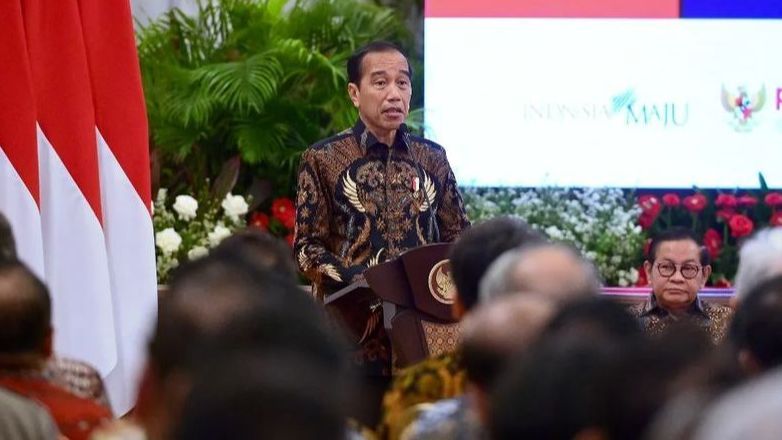 Jokowi Respons Putusan MA Terkait Batas Usia Cagub, 3 Kali Bilang Belum