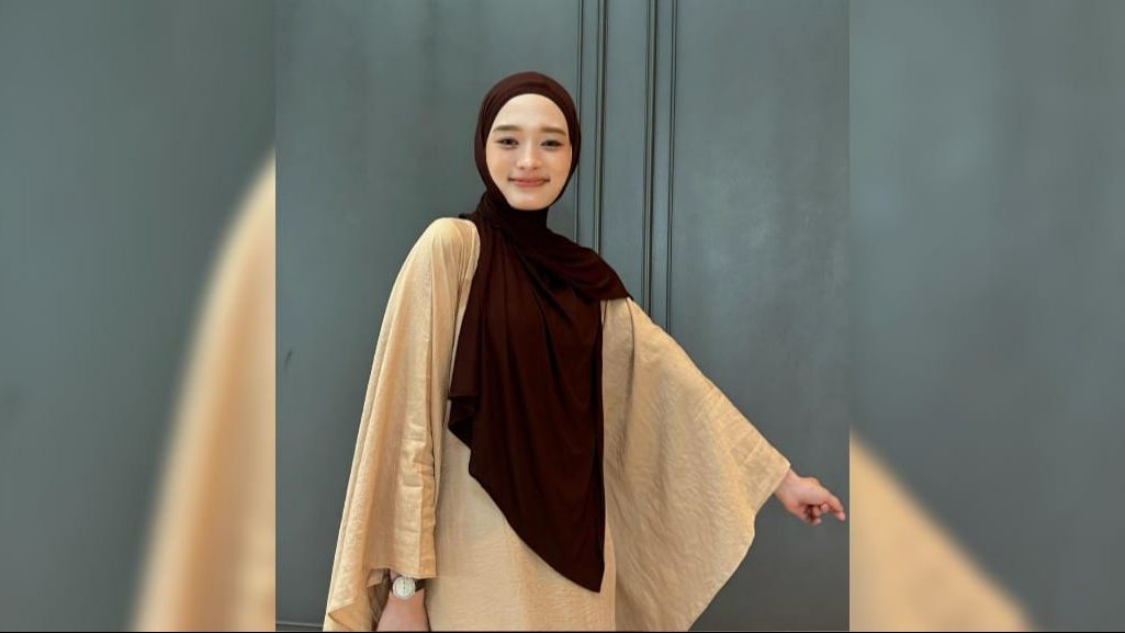 Foto-foto Terbaru Inara Rusli yang Tetap Stylish Meski Tampil Syar'i, Disebut Bak Bidadari oleh Netizen