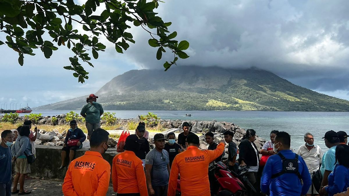 Badan Geologi Buka Suara Terkait Kabar Pulau Tagulandang akan Tenggelam Akibat Erupsi Gunung Ruang