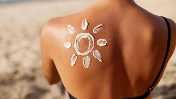 10 Rekomendasi Terbaik Sunscreen Korea Terbaru Edisi 2024