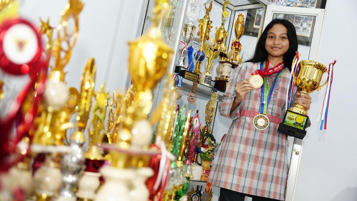 Juara Lomba Internasional Sejak Kelas II SD, Ini Kisah Pelajar Asal Madiun Dijuluki Ratu Matematika