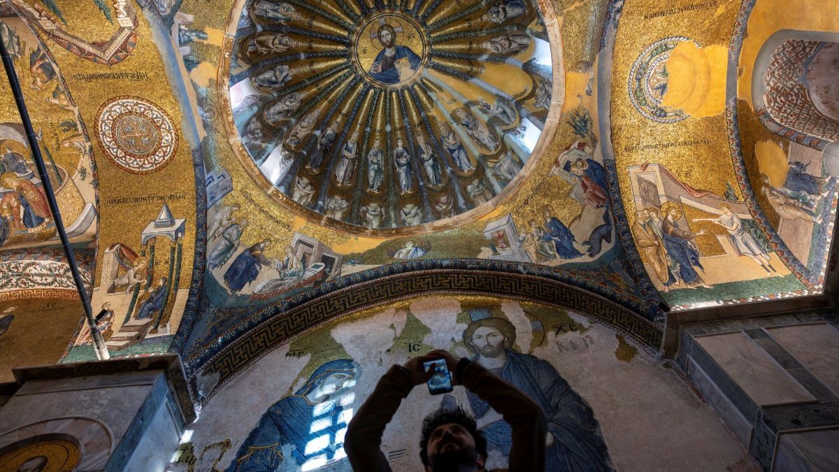 FOTO: Penampakan Gereja Era Bizentium Diubah Jadi Masjid, Di Kubahnya Masih Terlukis Wajah Yesus